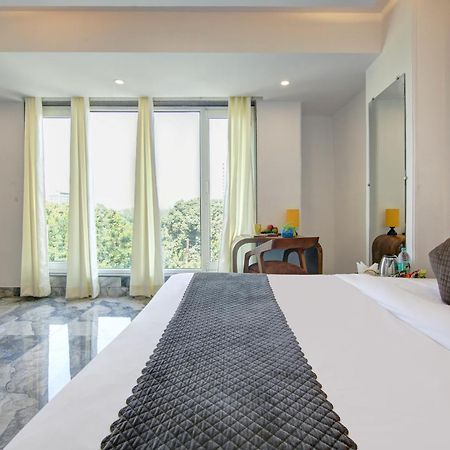 Hotel The Emporio Grand Near Vaishali Metro Station Gáziábád Kültér fotó