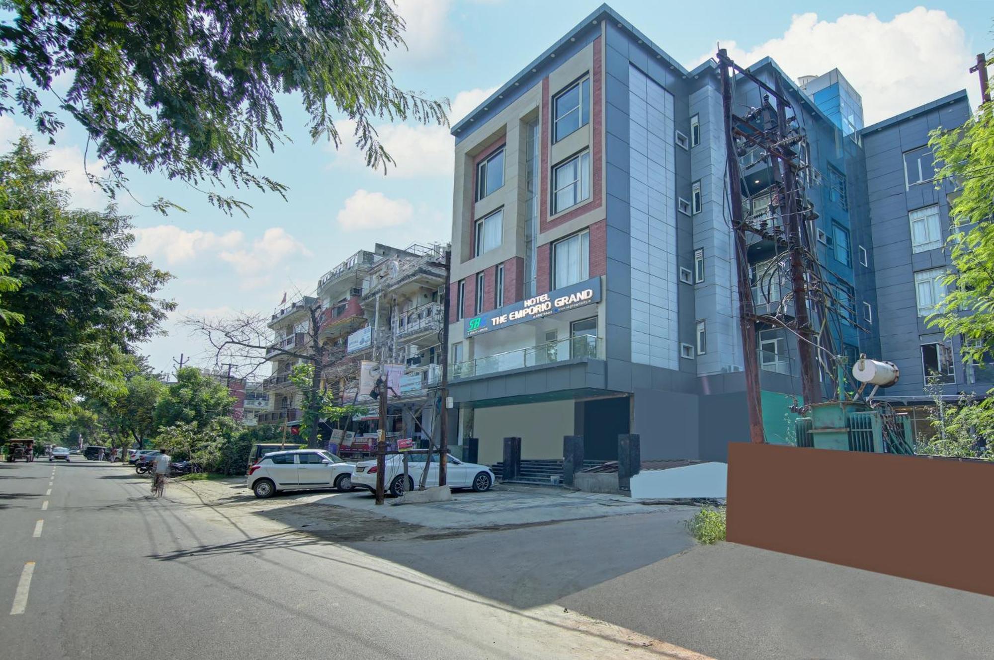 Hotel The Emporio Grand Near Vaishali Metro Station Gáziábád Kültér fotó